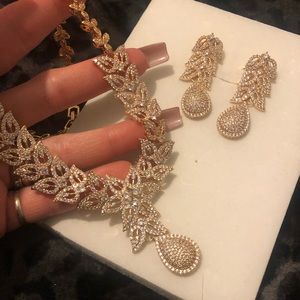 Beautiful elegant custom rose gold necklace 18k